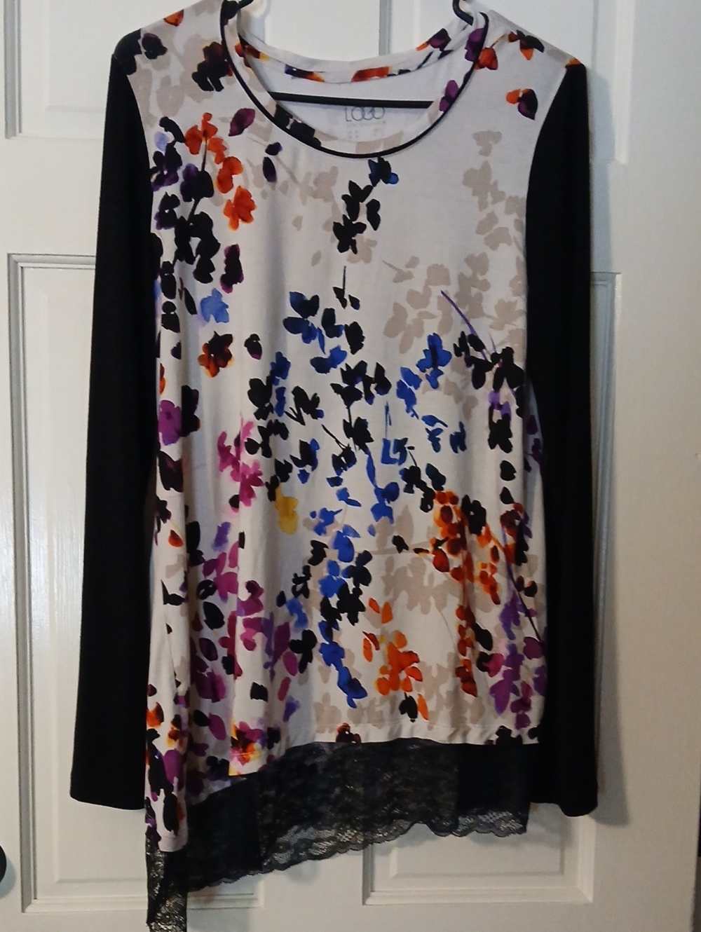 LOGO LORI GOLDSTEIN Floral Long-Sleeve Scoop Neck Top with Lace Hem -Black/Multi